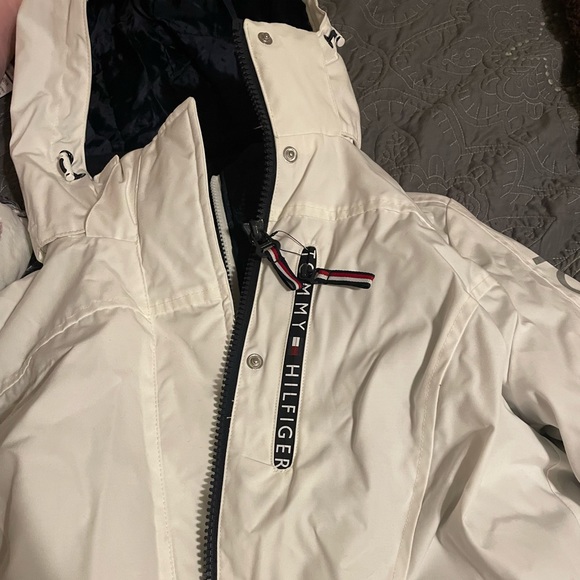Tommy Hilfiger 3-in-1 All Weather System Jacket - Picture 3 of 4